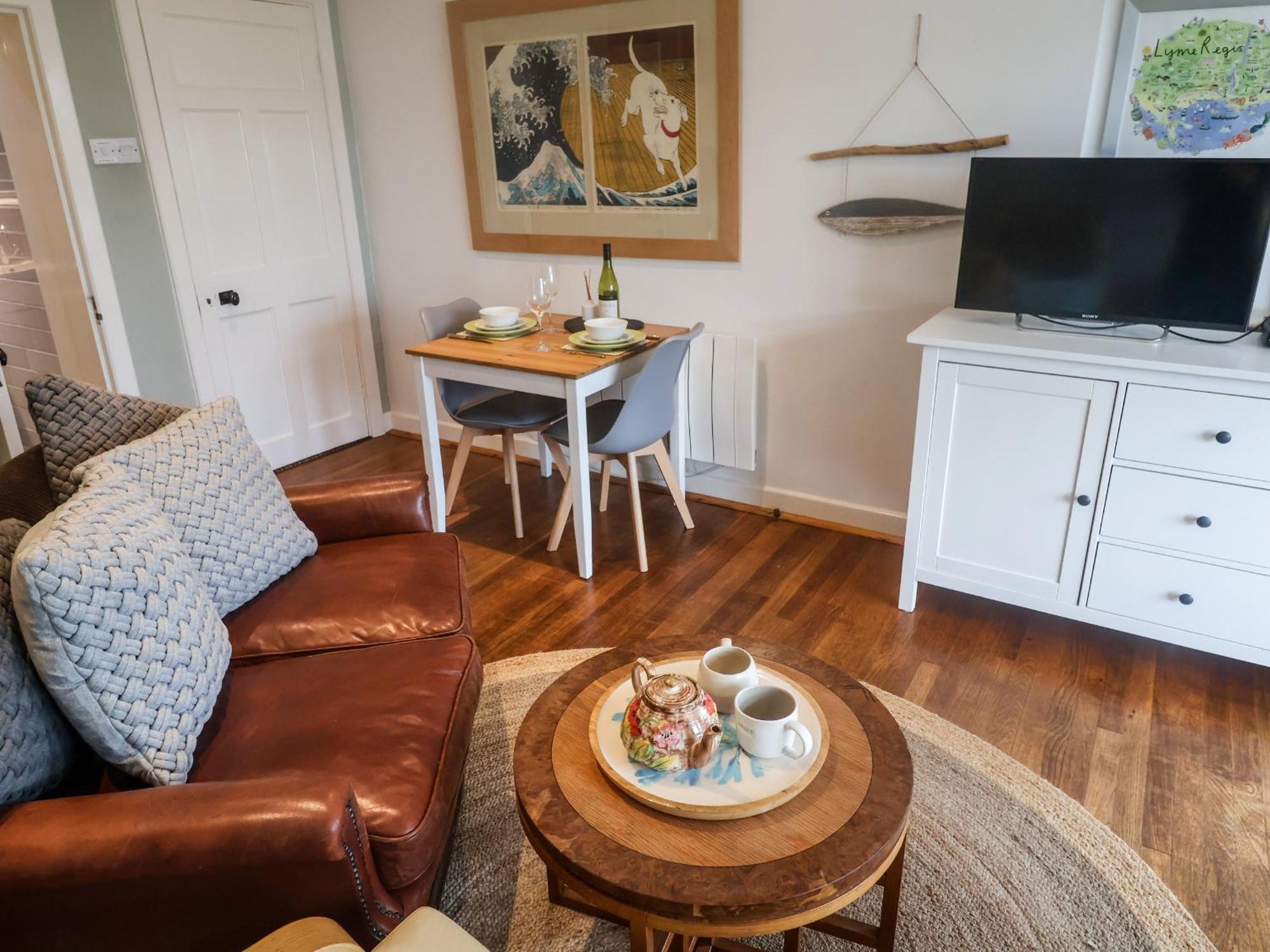 The Apartment At Queen Anne'S Lodge Lyme Regis Extérieur photo